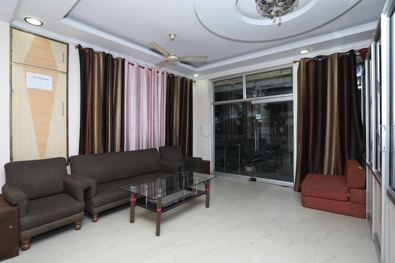 Hotel Deepak Dzsaipur Kültér fotó